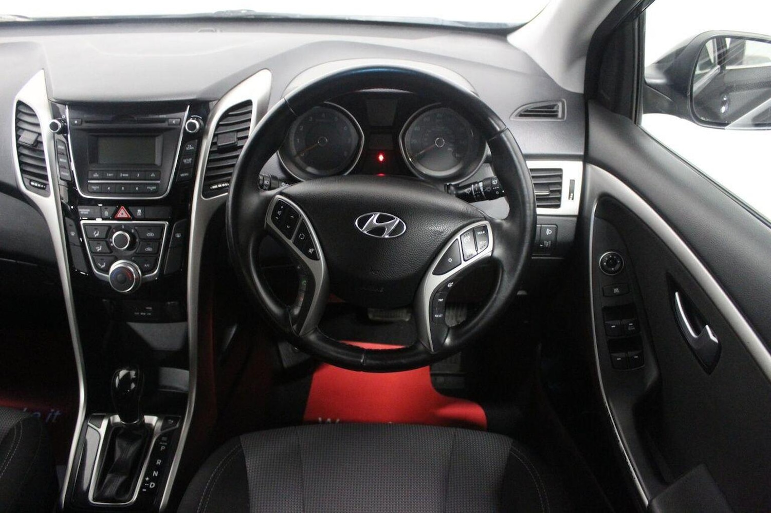 Used Hyundai i30 2015 for sale - 76559937: Photo 42