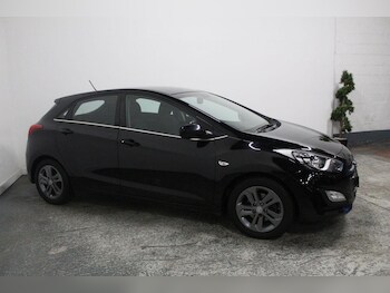 Used Hyundai i30 2015 for sale - 76559937: Photo