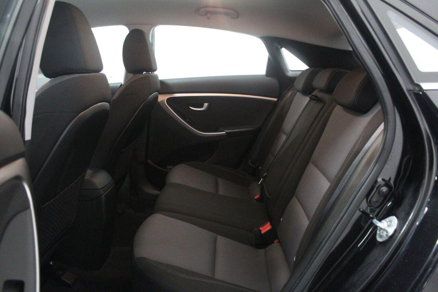 Used Hyundai i30 2015 for sale - 76559937: Photo 50