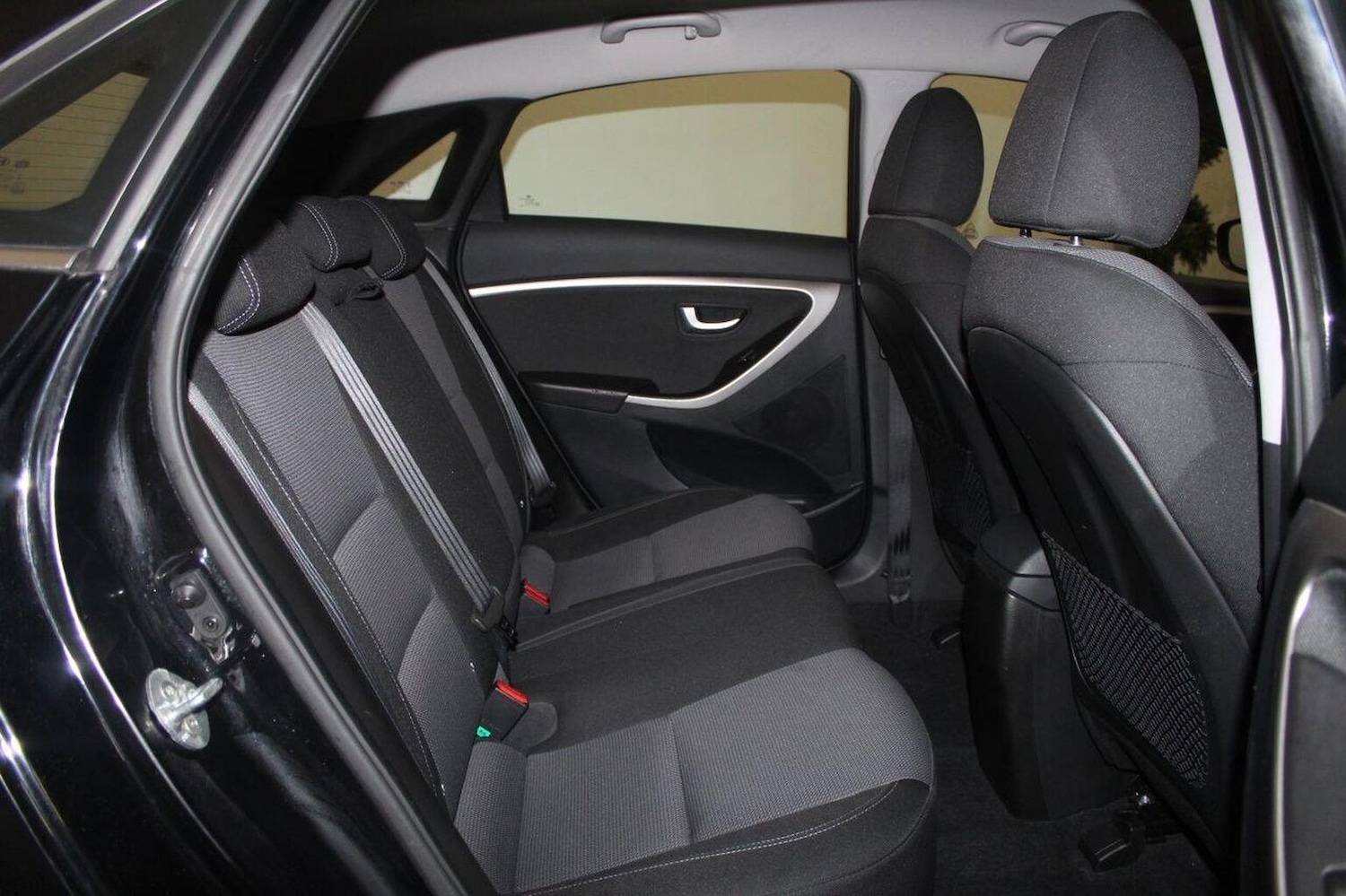 Used Hyundai i30 2015 for sale - 76559937: Photo 51