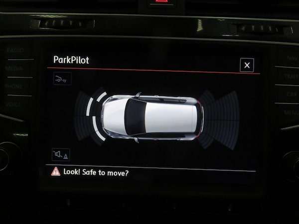 Used Volkswagen Golf 2018 for sale - 76237170: Photo 32