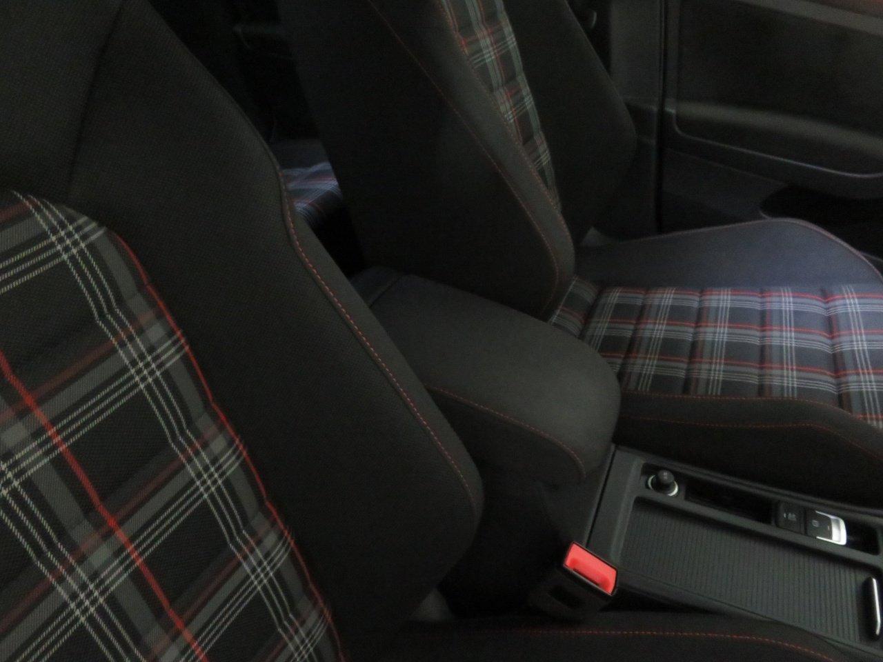 Used Volkswagen Golf 2018 for sale - 76237170: Photo 40