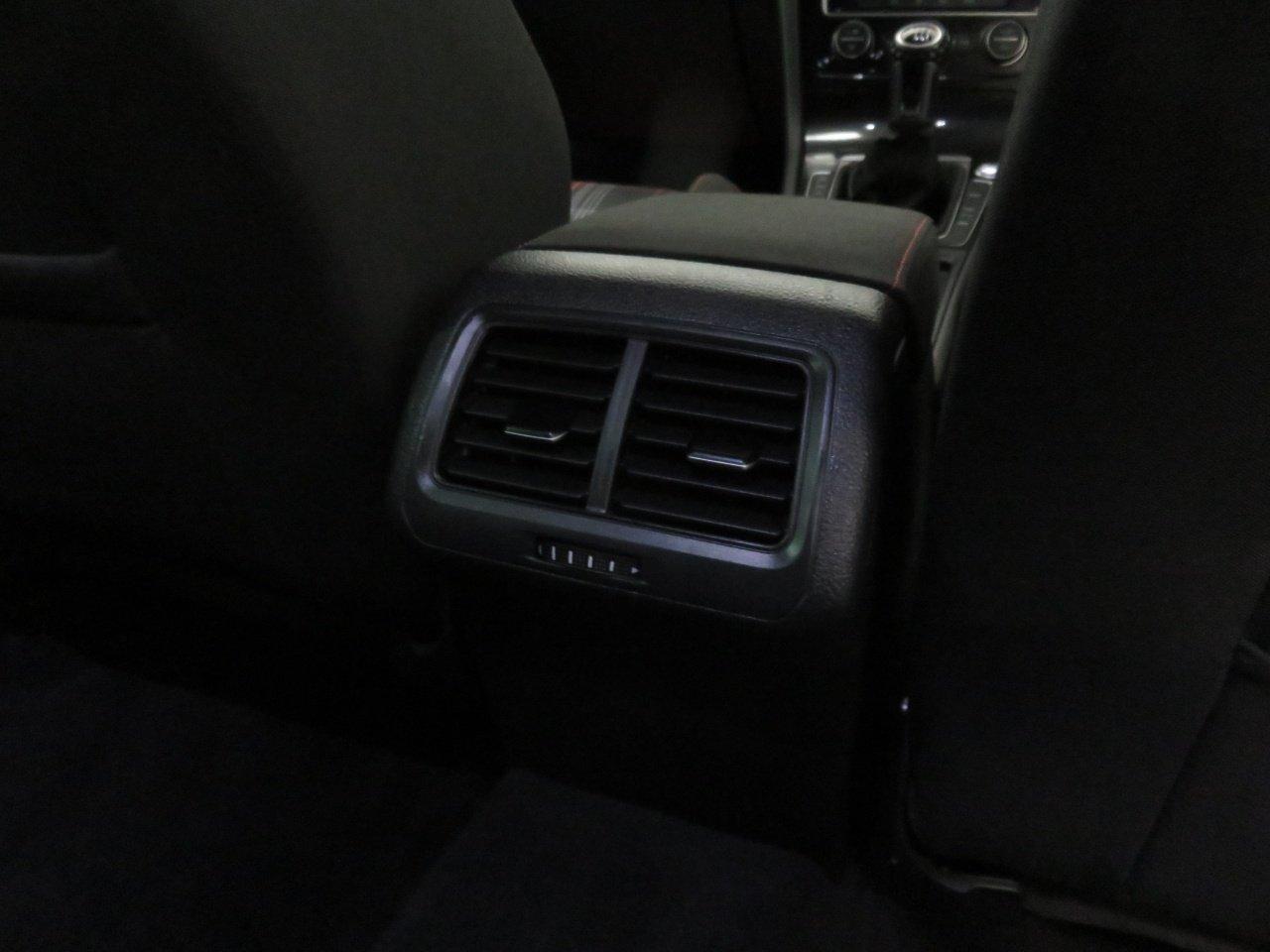 Used Volkswagen Golf 2018 for sale - 76237170: Photo 53