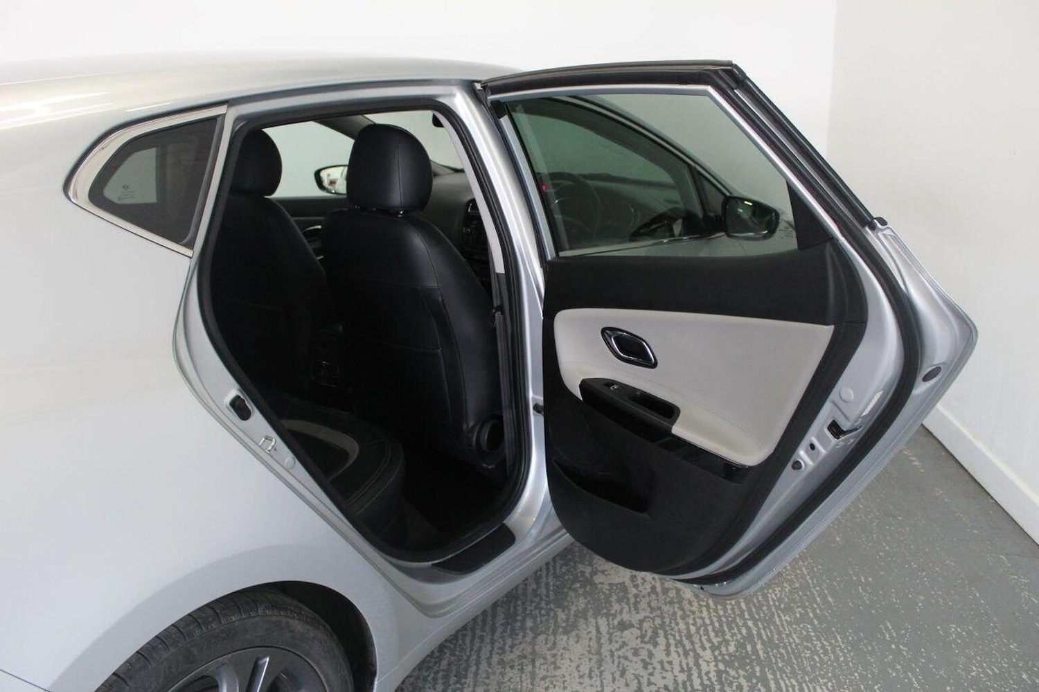 Used Kia Ceed 2017 for sale - 77937922: Photo 25