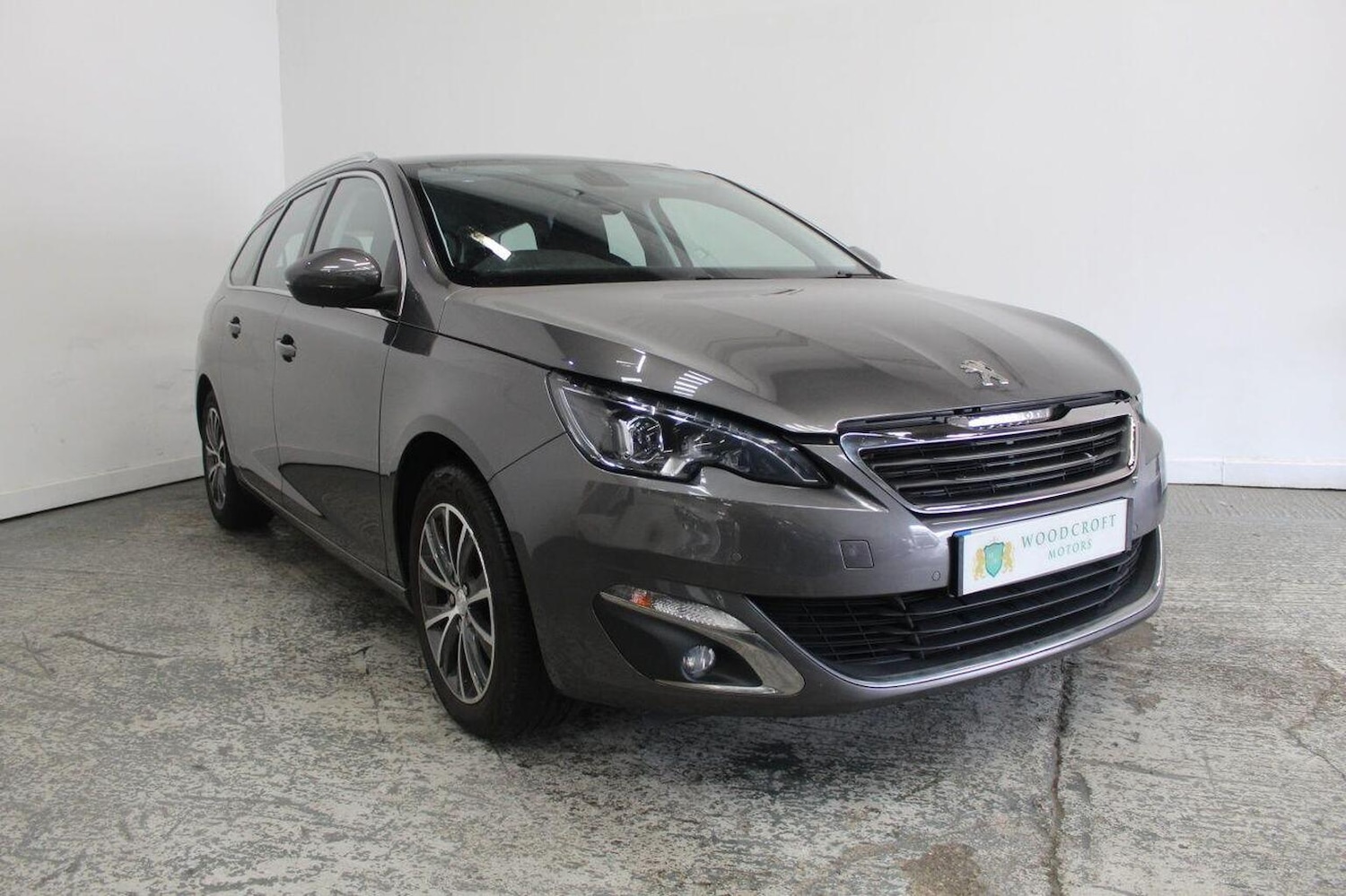 Used Peugeot 308 SW 2017 for sale - 75994752: Photo 1