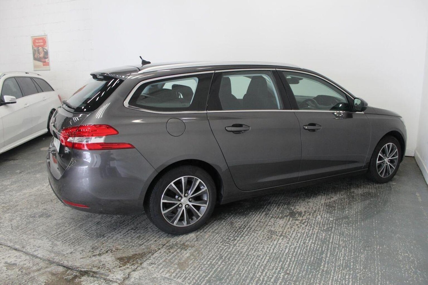 Used Peugeot 308 SW 2017 for sale - 75994752: Photo 11