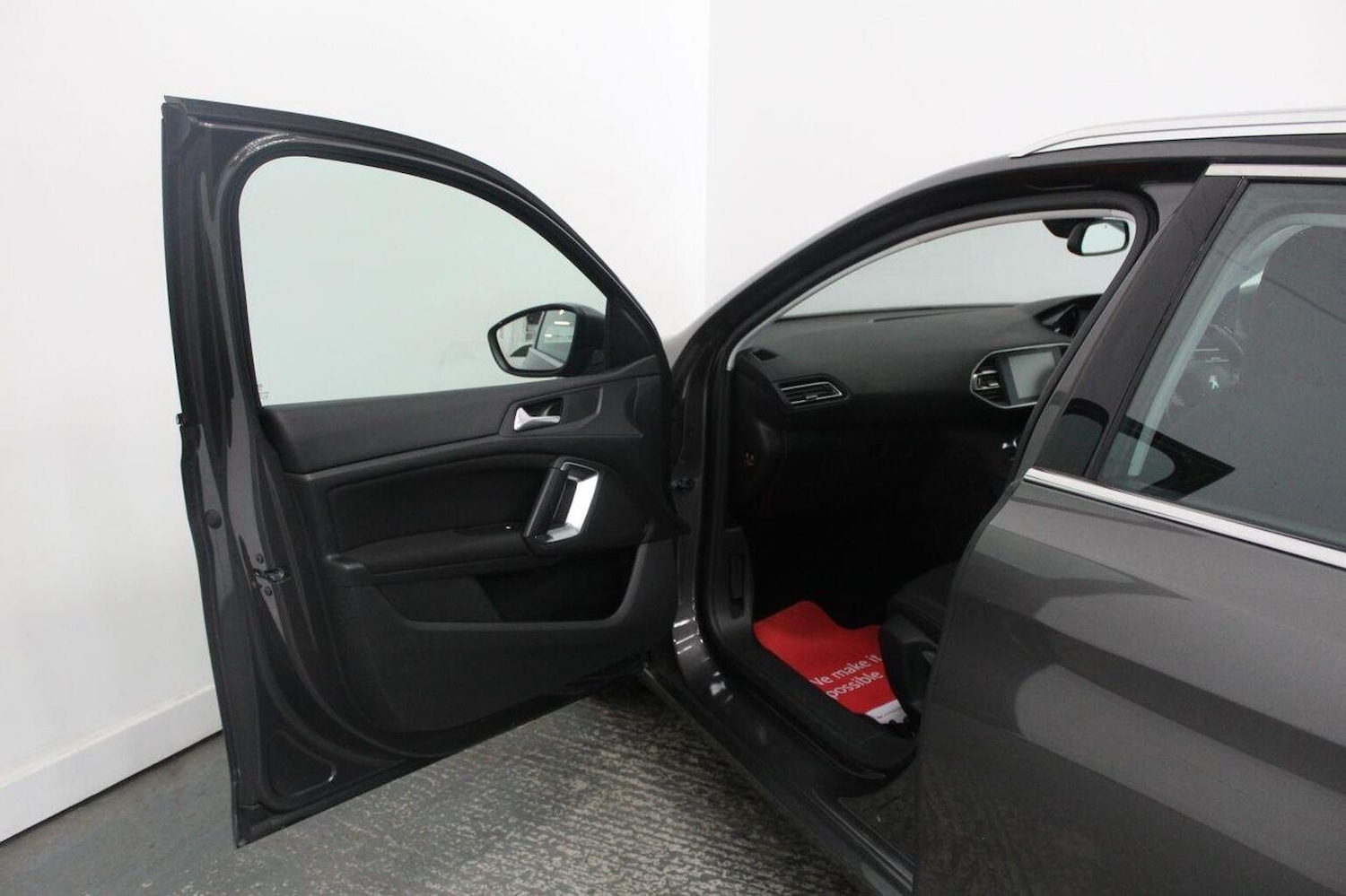 Used Peugeot 308 SW 2017 for sale - 75994752: Photo 27