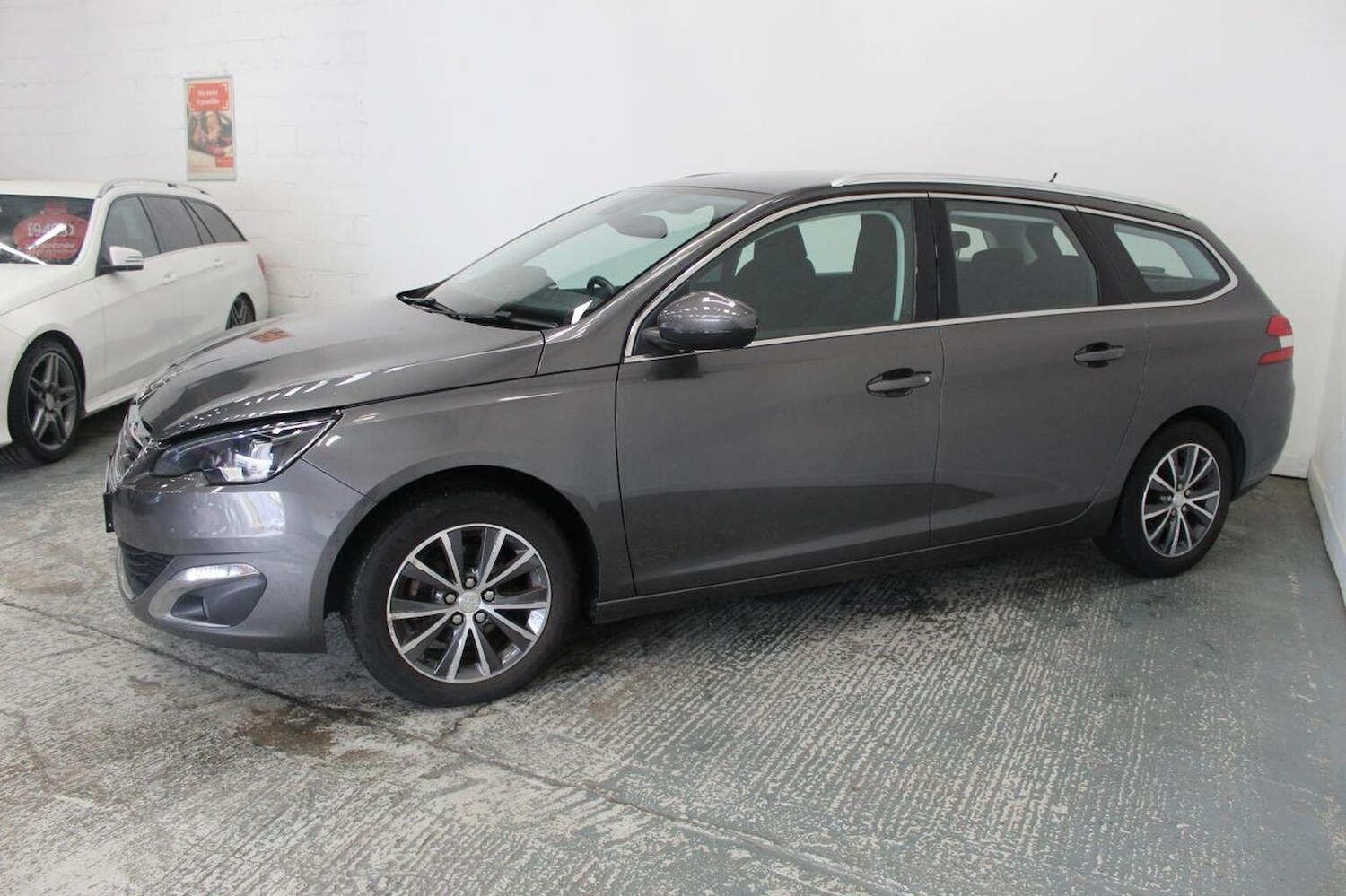 Used Peugeot 308 SW 2017 for sale - 75994752: Photo 5