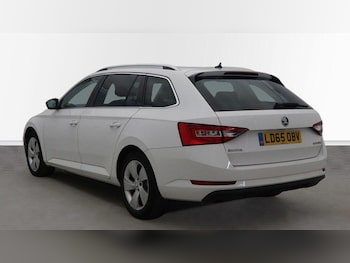 Used Skoda Superb 2015 for sale - 79198507: Photo
