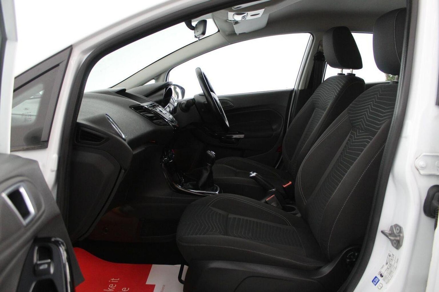 Used Ford Fiesta 2015 for sale - 76449406: Photo 50