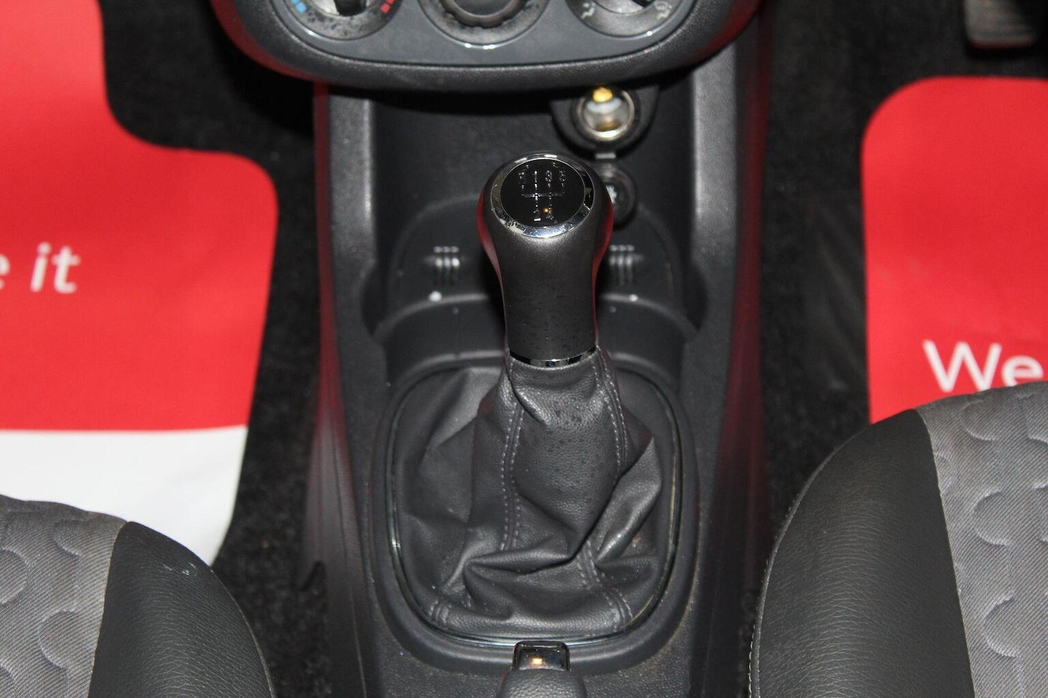 Used Vauxhall Corsa 2012 for sale - 77938177: Photo 35