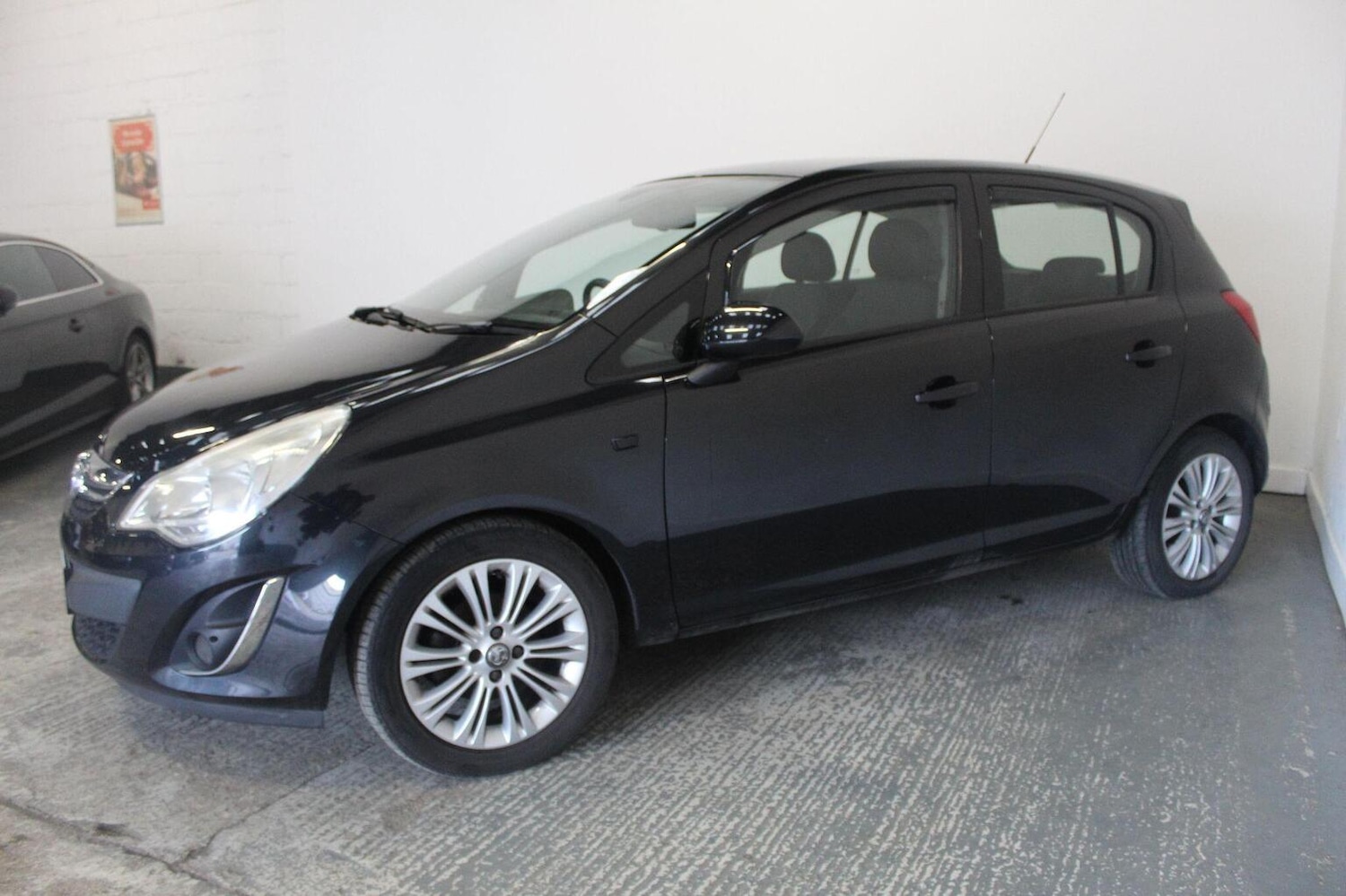 Used Vauxhall Corsa 2012 for sale - 77938177: Photo 5