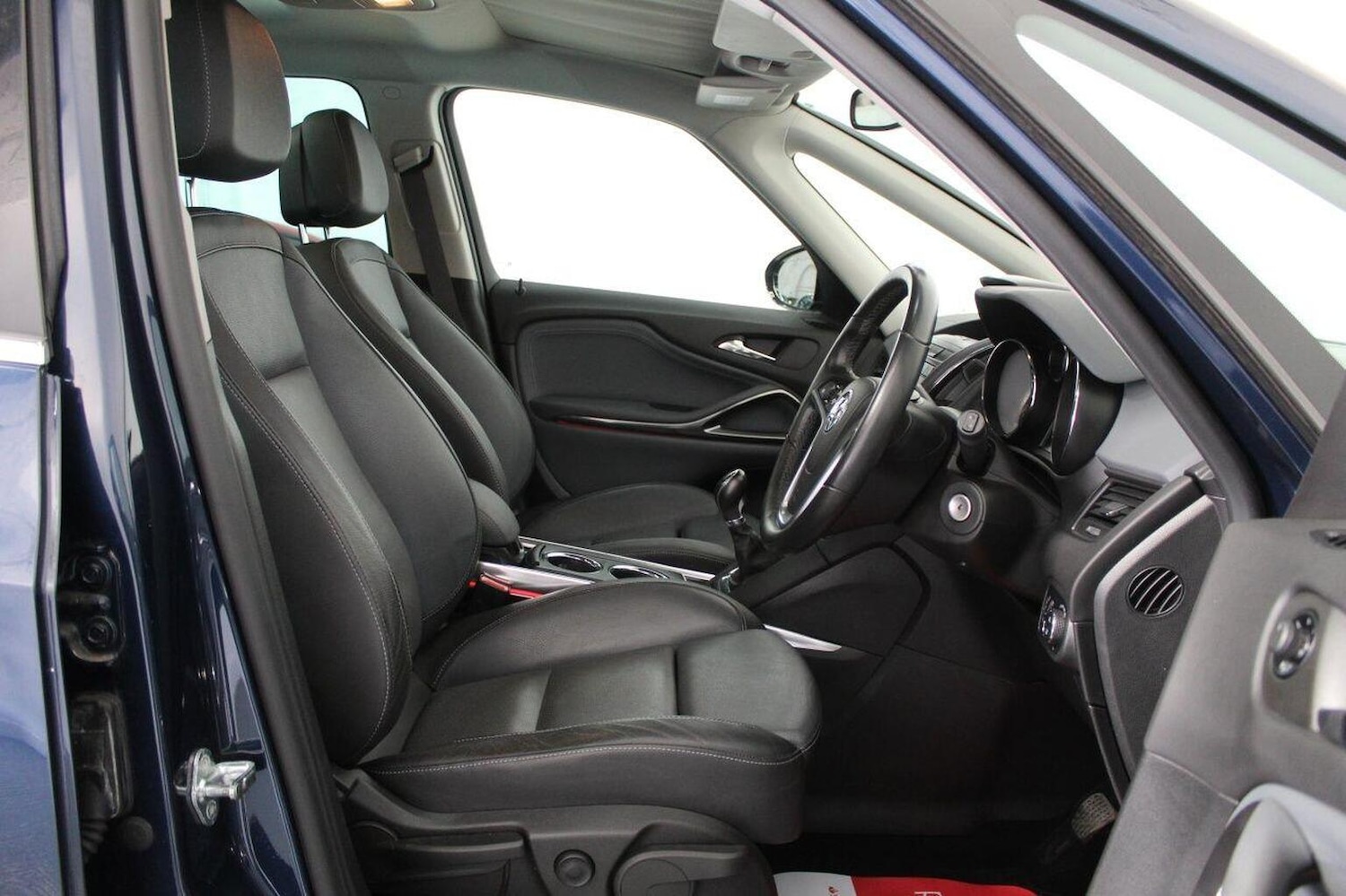 Used Vauxhall Zafira 2012 for sale - 77937973: Photo 31