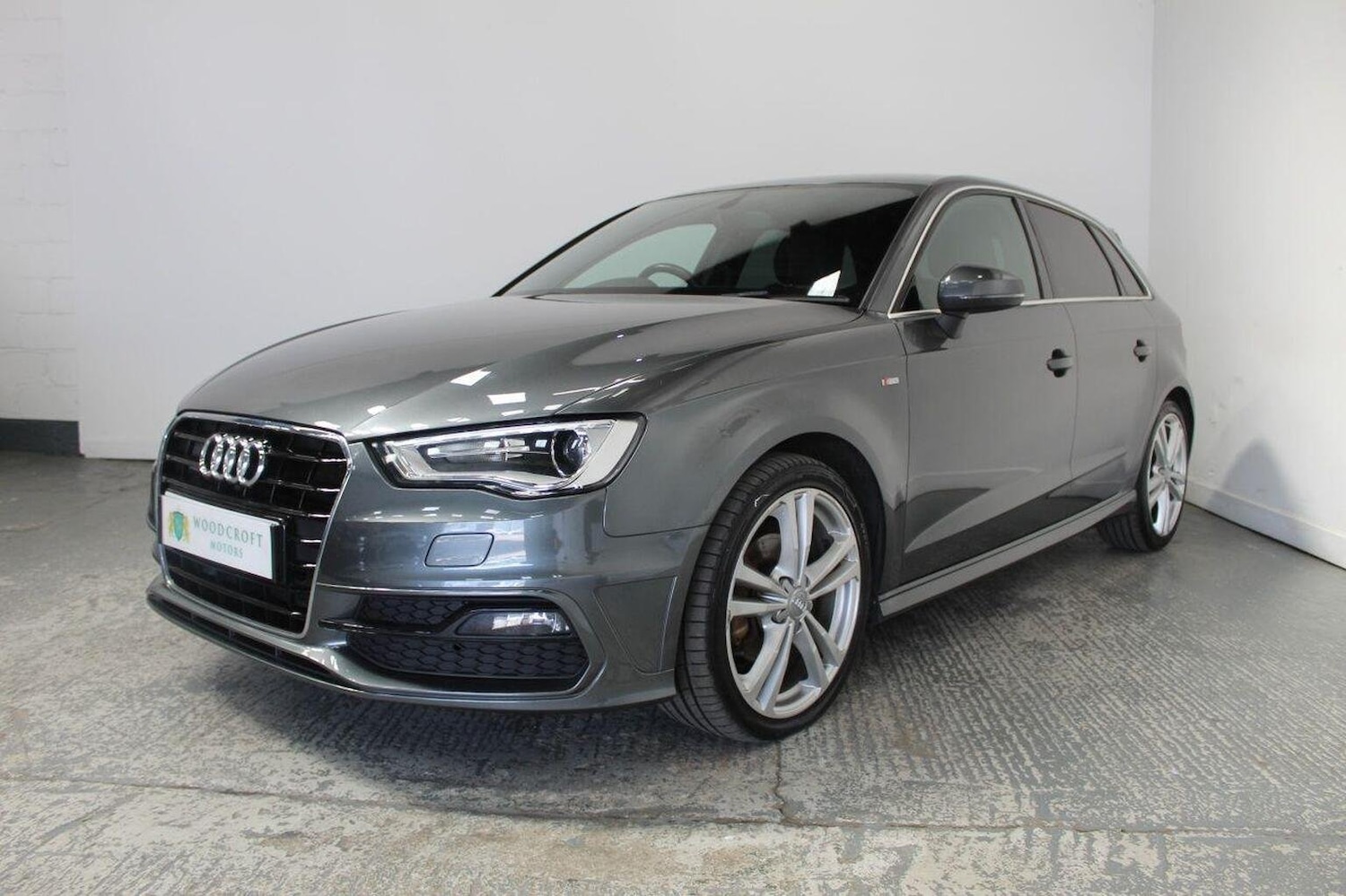 Used Audi A3 2015 for sale - 77385280: Photo 2