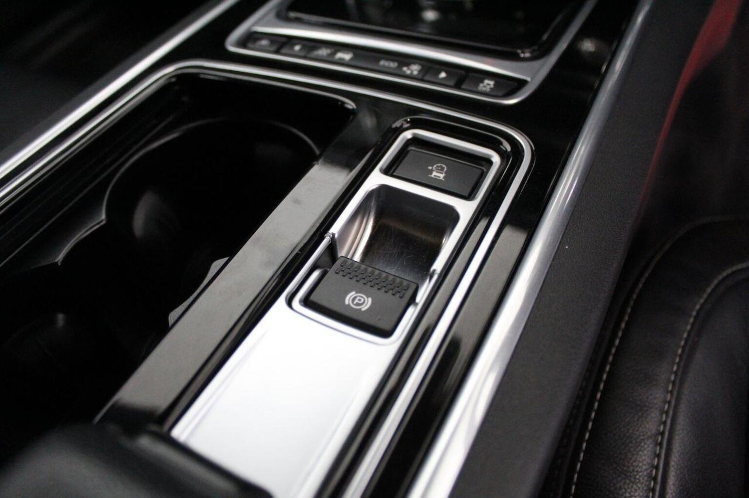 Used Jaguar XF 2015 for sale - 77937775: Photo 42