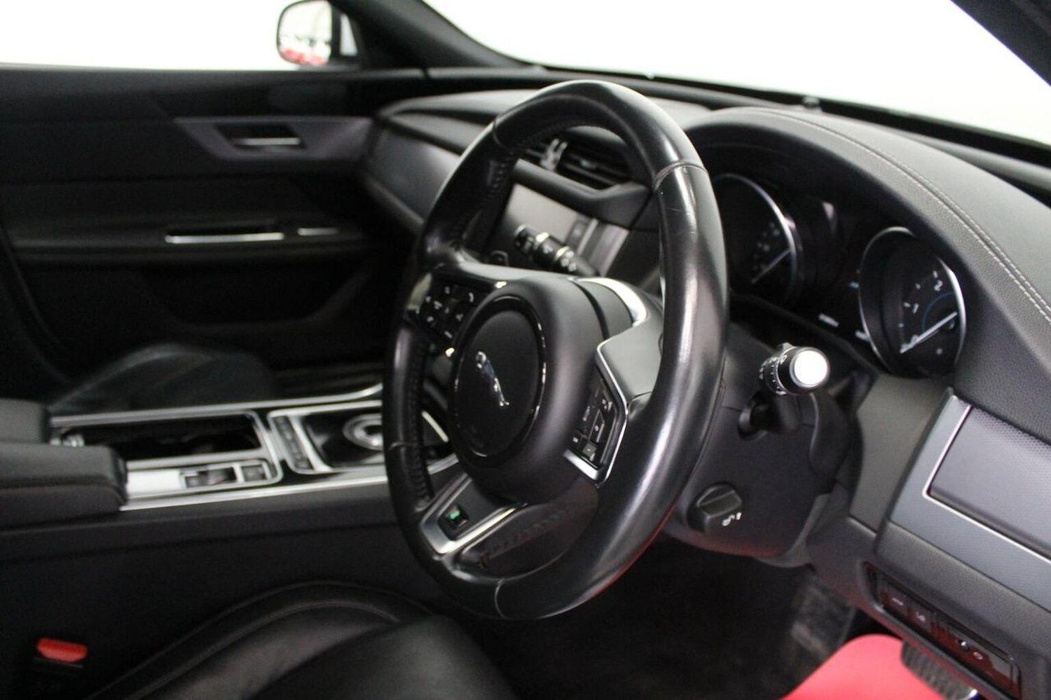 Used Jaguar XF 2015 for sale - 77937775: Photo 45