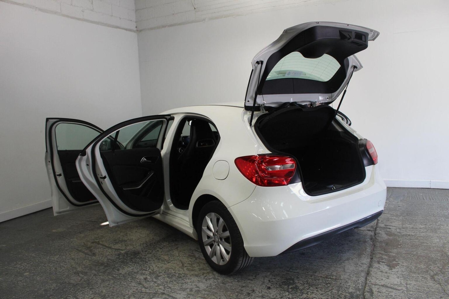 Used Mercedes-Benz A-Class 2014 for sale - 78201997: Photo 18