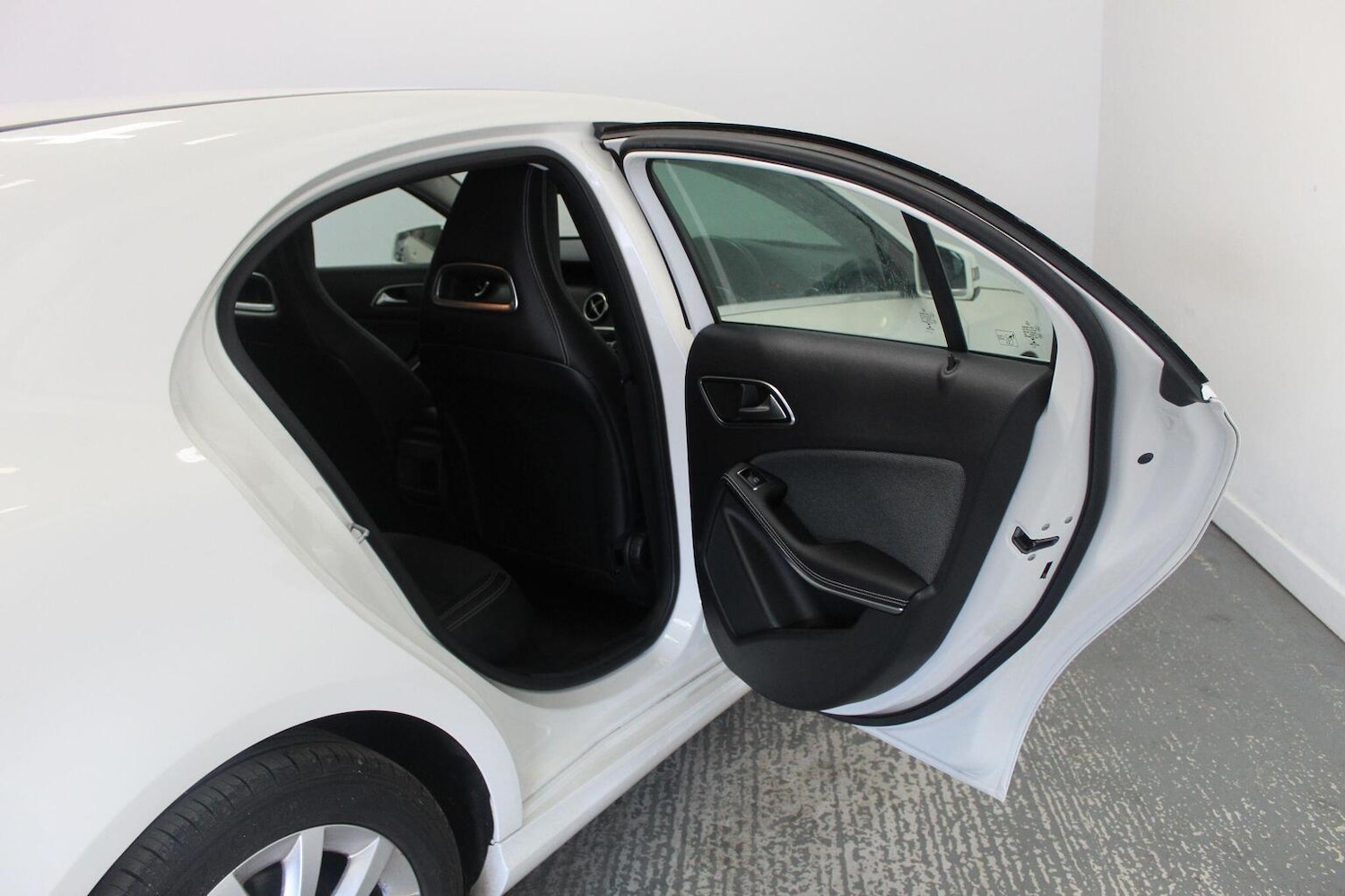 Used Mercedes-Benz A-Class 2014 for sale - 78201997: Photo 23