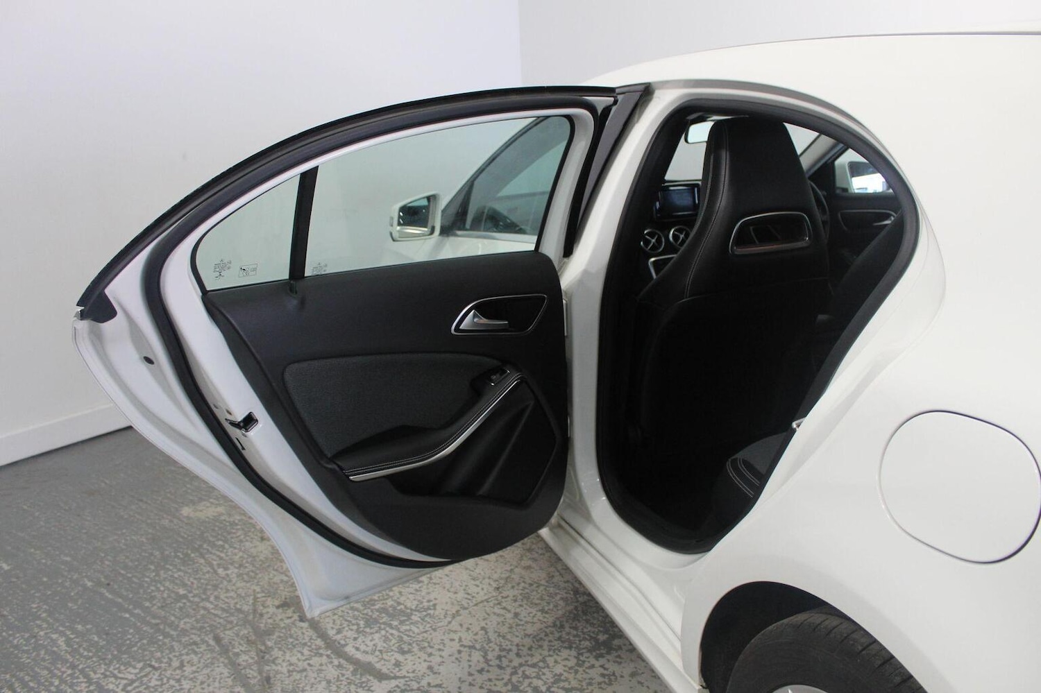 Used Mercedes-Benz A-Class 2014 for sale - 78201997: Photo 25