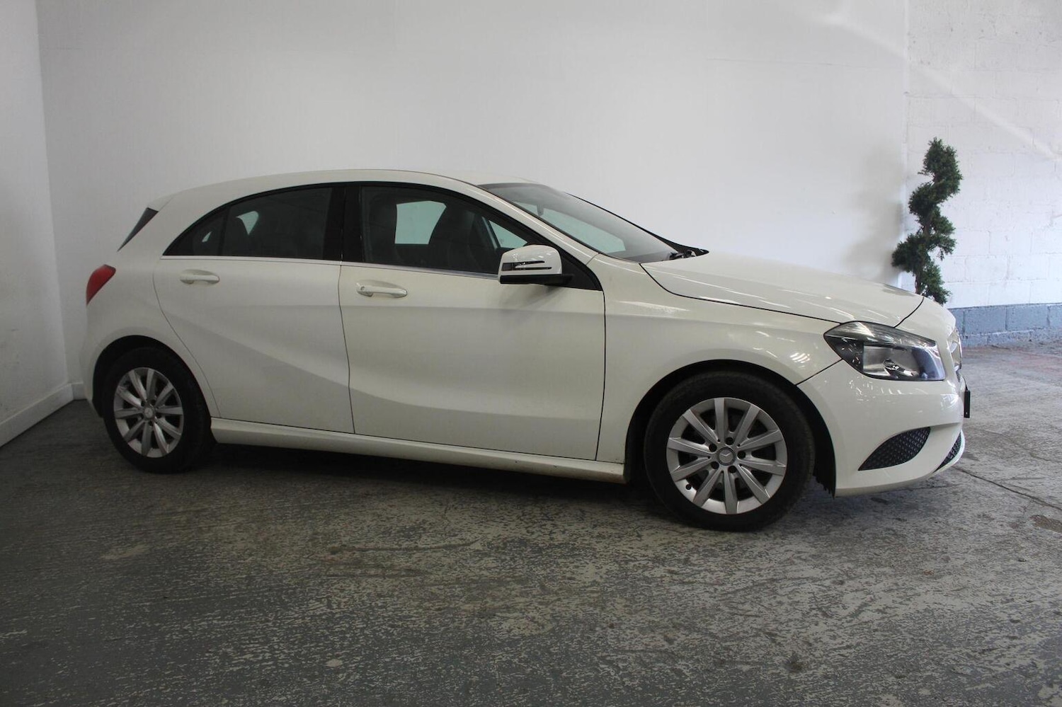 Used Mercedes-Benz A-Class 2014 for sale - 78201997: Photo 4