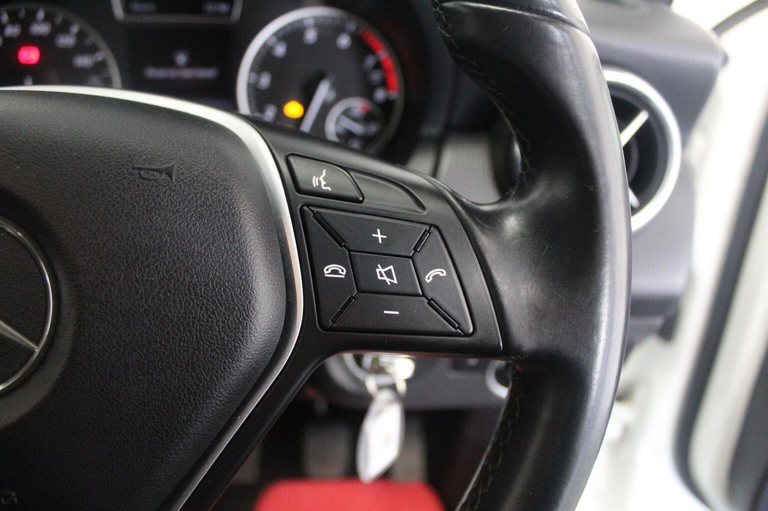 Used Mercedes-Benz A-Class 2014 for sale - 78201997: Photo 42