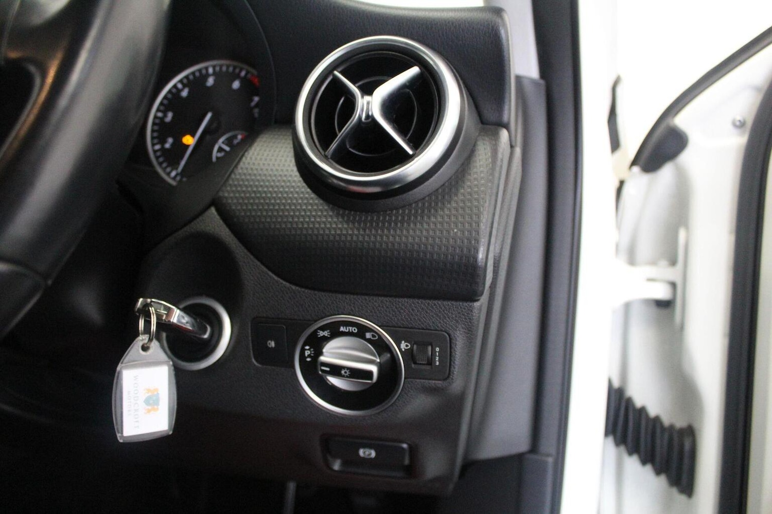 Used Mercedes-Benz A-Class 2014 for sale - 78201997: Photo 43