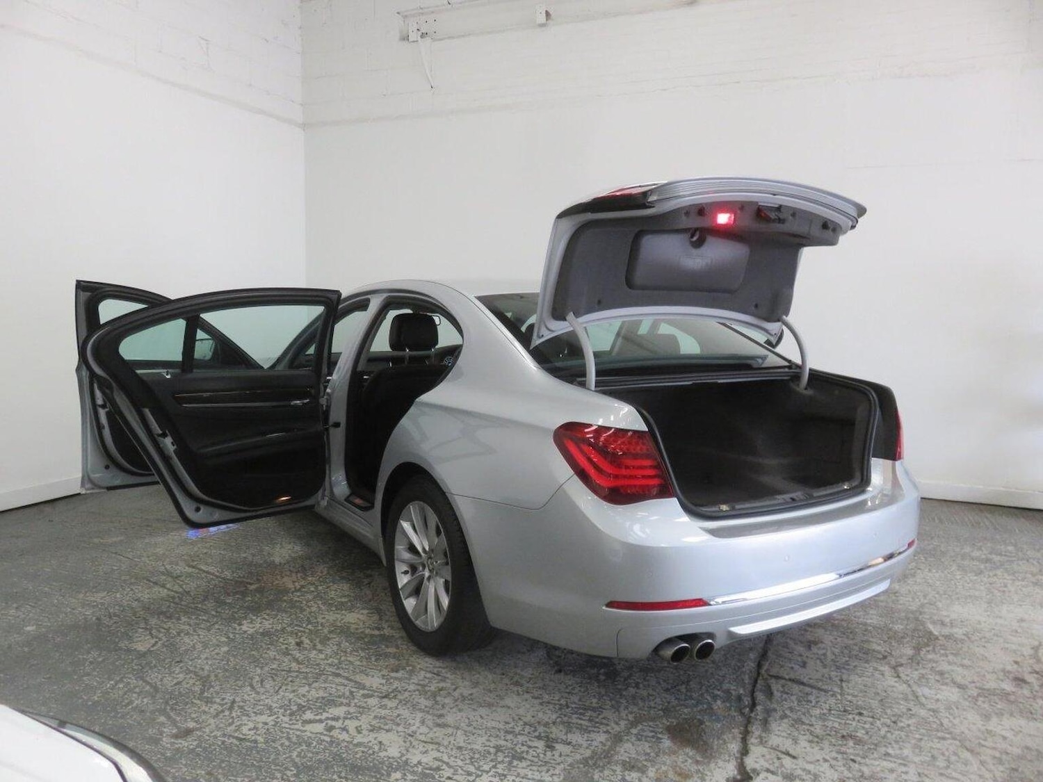 Used BMW 7 Series 2014 for sale - 77937996: Photo 19