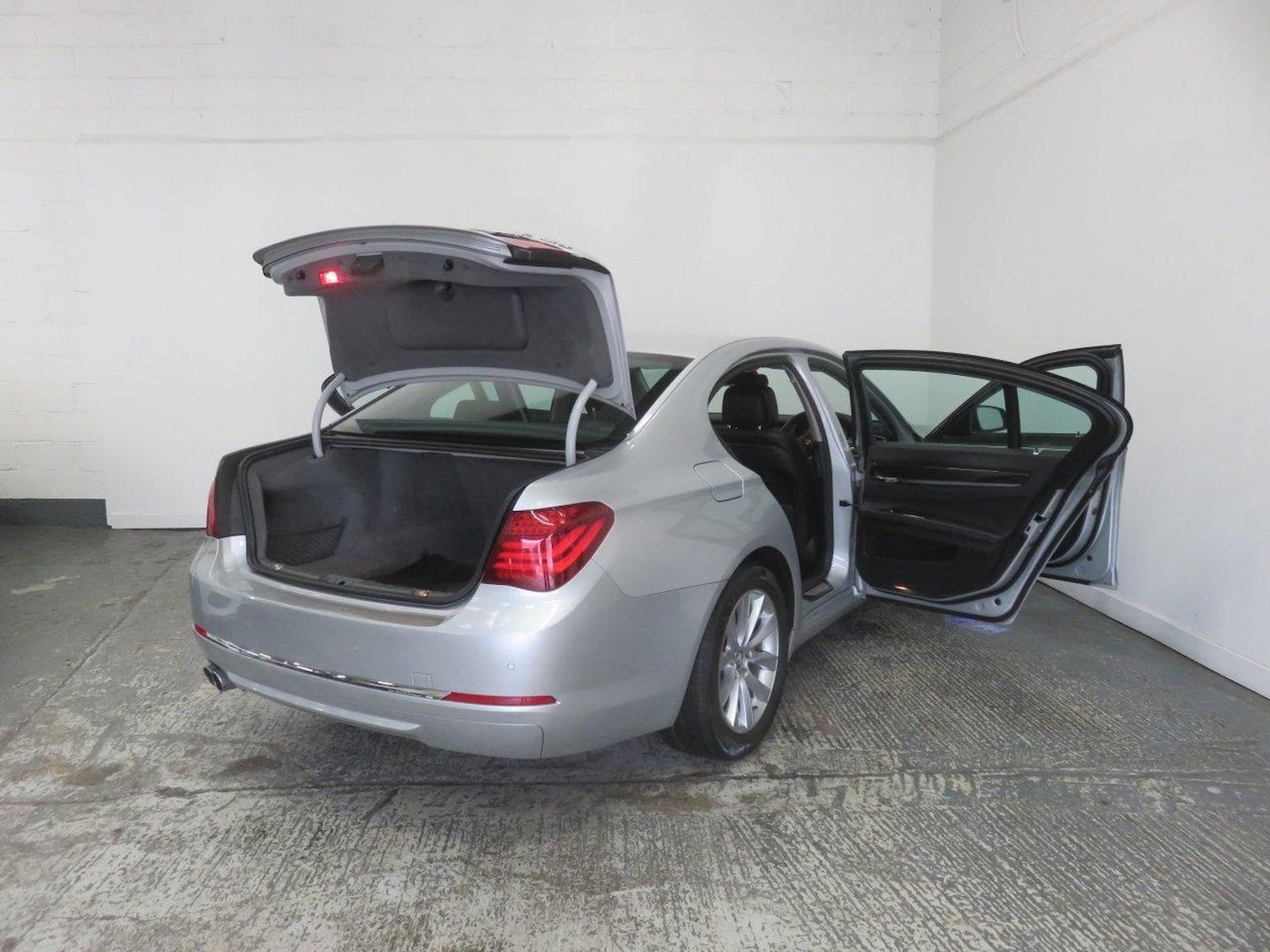 Used BMW 7 Series 2014 for sale - 77937996: Photo 20