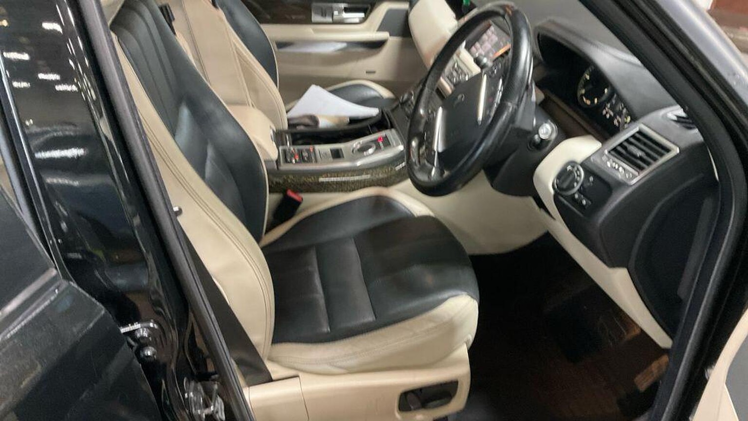 Used Land Rover Range Rover Sport 2012 for sale - 77270976: Photo 12