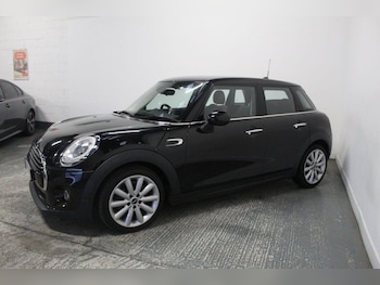 Used MINI Hatch 2018 for sale - 79558330: Photo