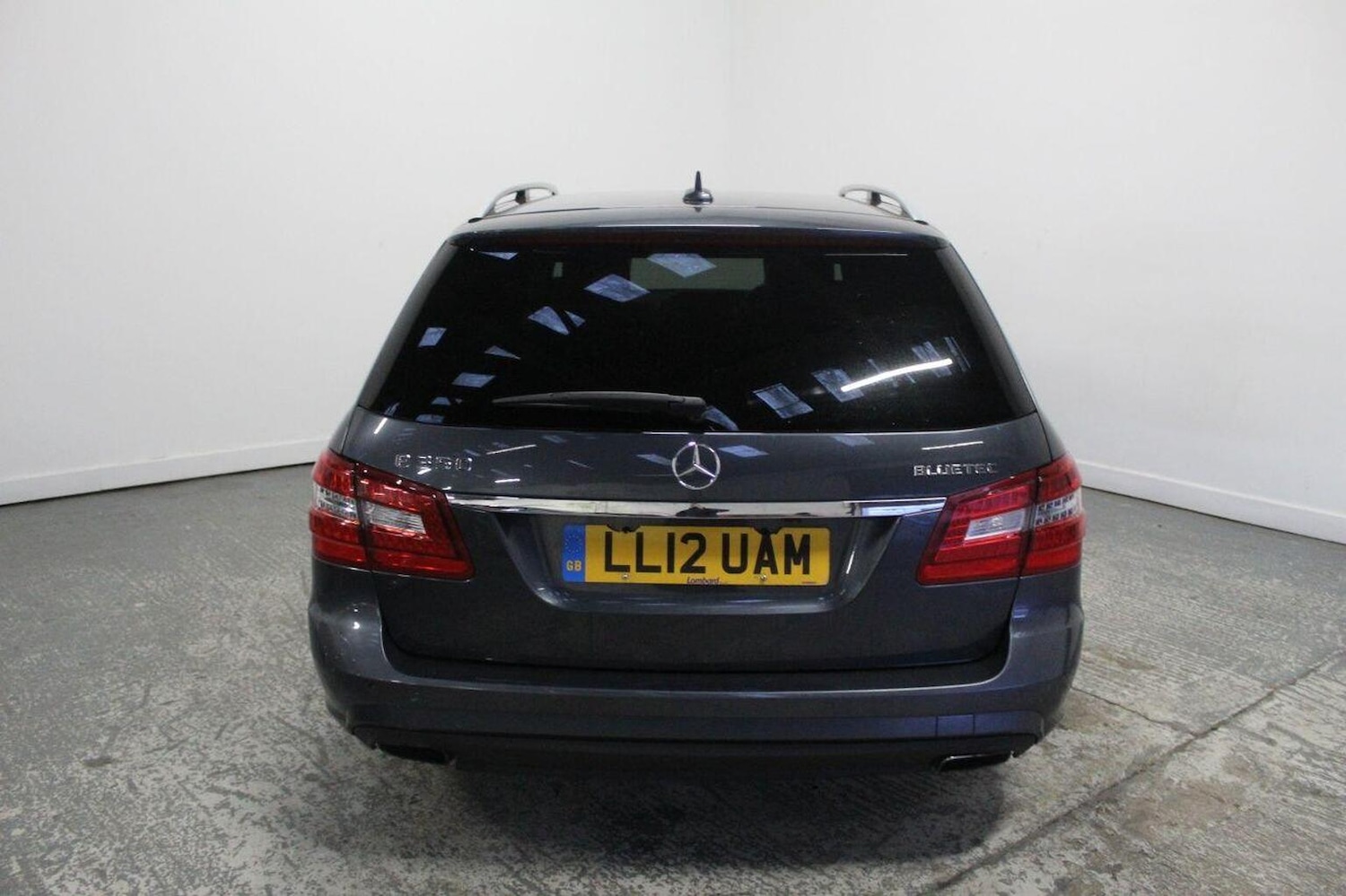 Used Mercedes-Benz E Class 2012 for sale - 77937895: Photo 14