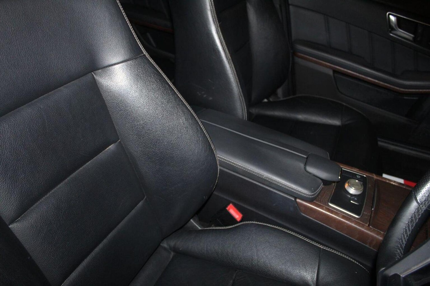 Used Mercedes-Benz E Class 2012 for sale - 77937895: Photo 43