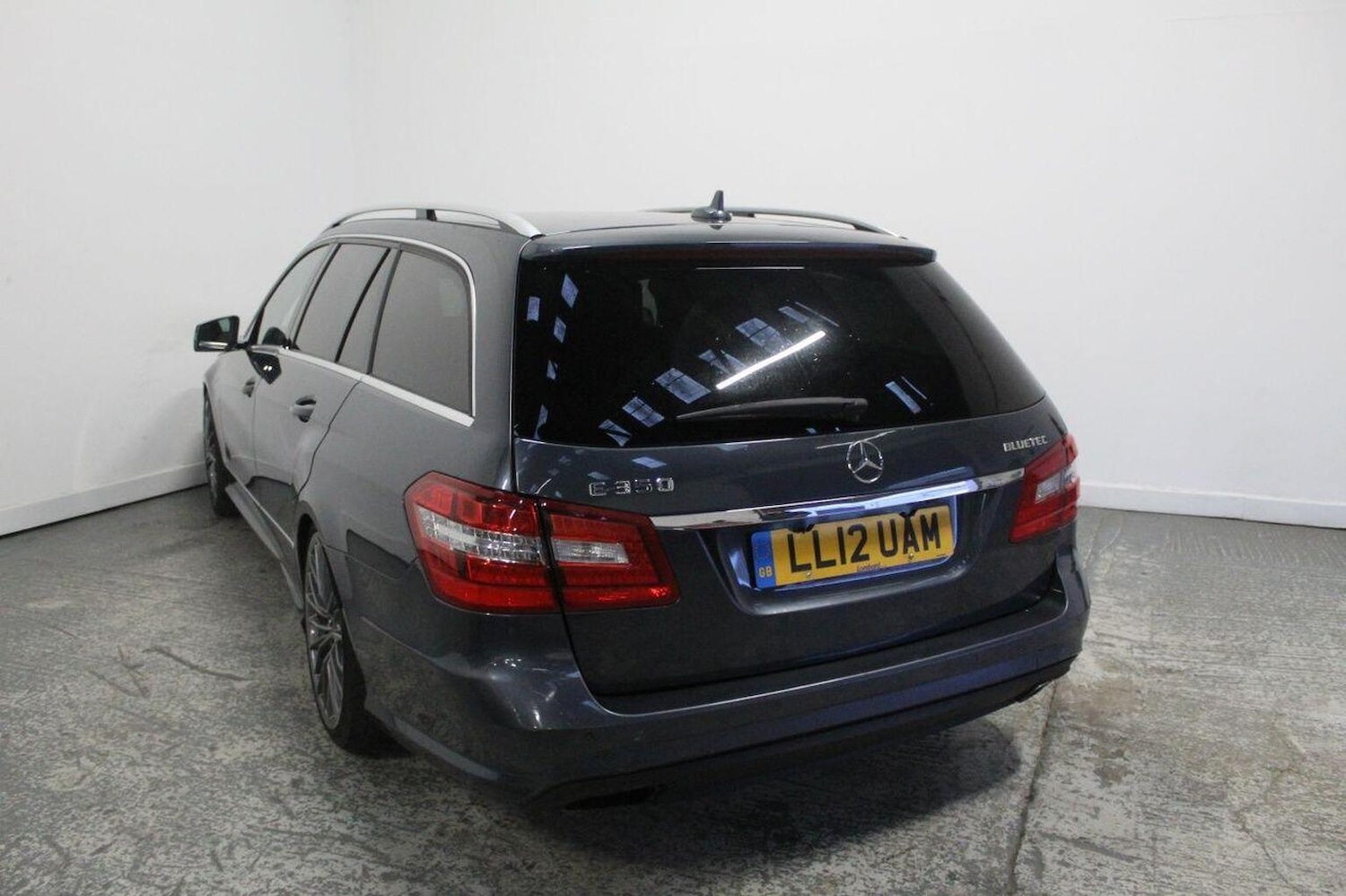 Used Mercedes-Benz E Class 2012 for sale - 77937895: Photo 7