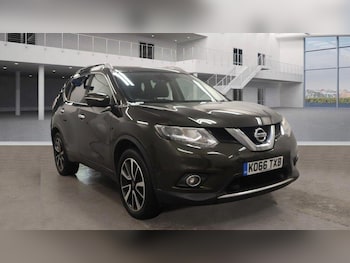 Used Nissan X-Trail 2017 for sale - 76598733: Photo