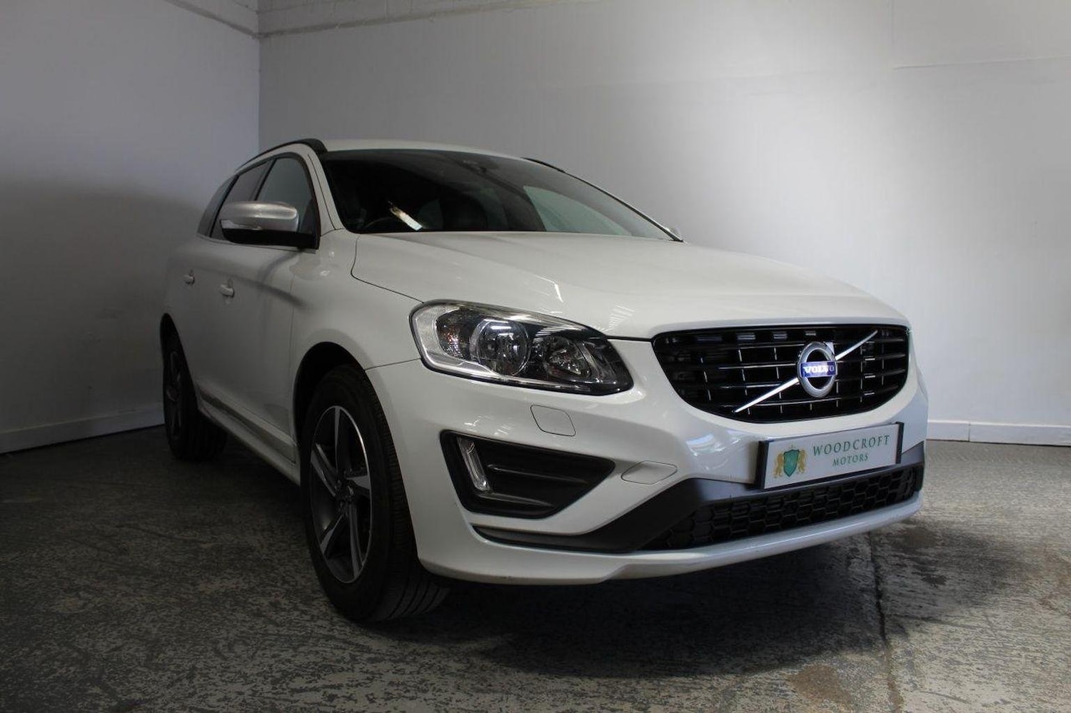 Used Volvo XC60 2015 for sale - 76120225: Photo 1