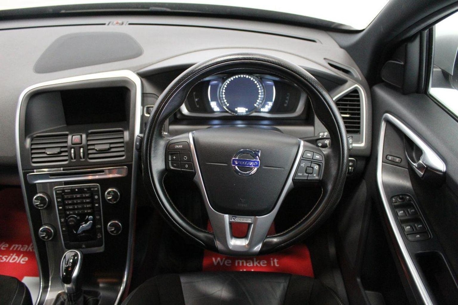 Used Volvo XC60 2015 for sale - 76120225: Photo 43