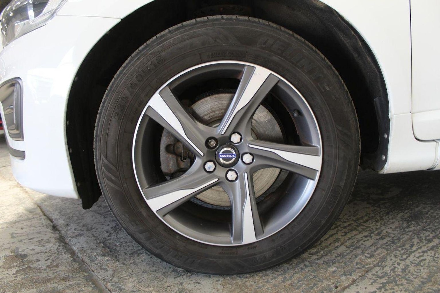 Used Volvo XC60 2015 for sale - 76120225: Photo 54