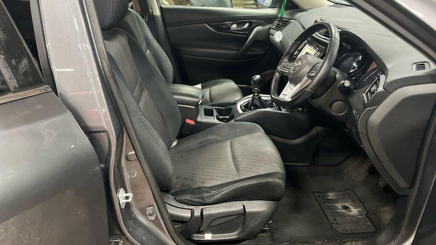 Used Nissan X-Trail 2018 for sale - 77796887: Photo 14