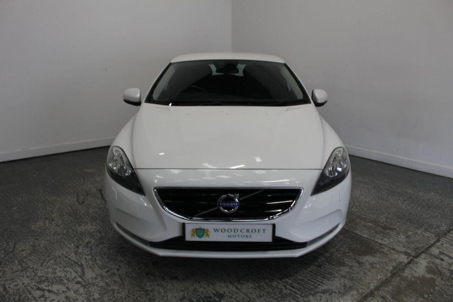 Used Volvo V40 2015 for sale - 76957881: Photo 13