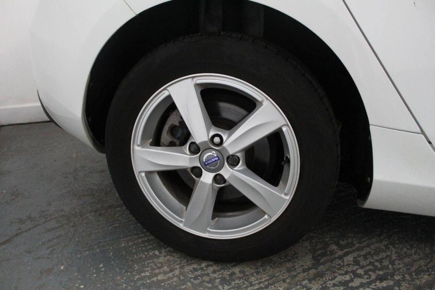 Used Volvo V40 2015 for sale - 76957881: Photo 54