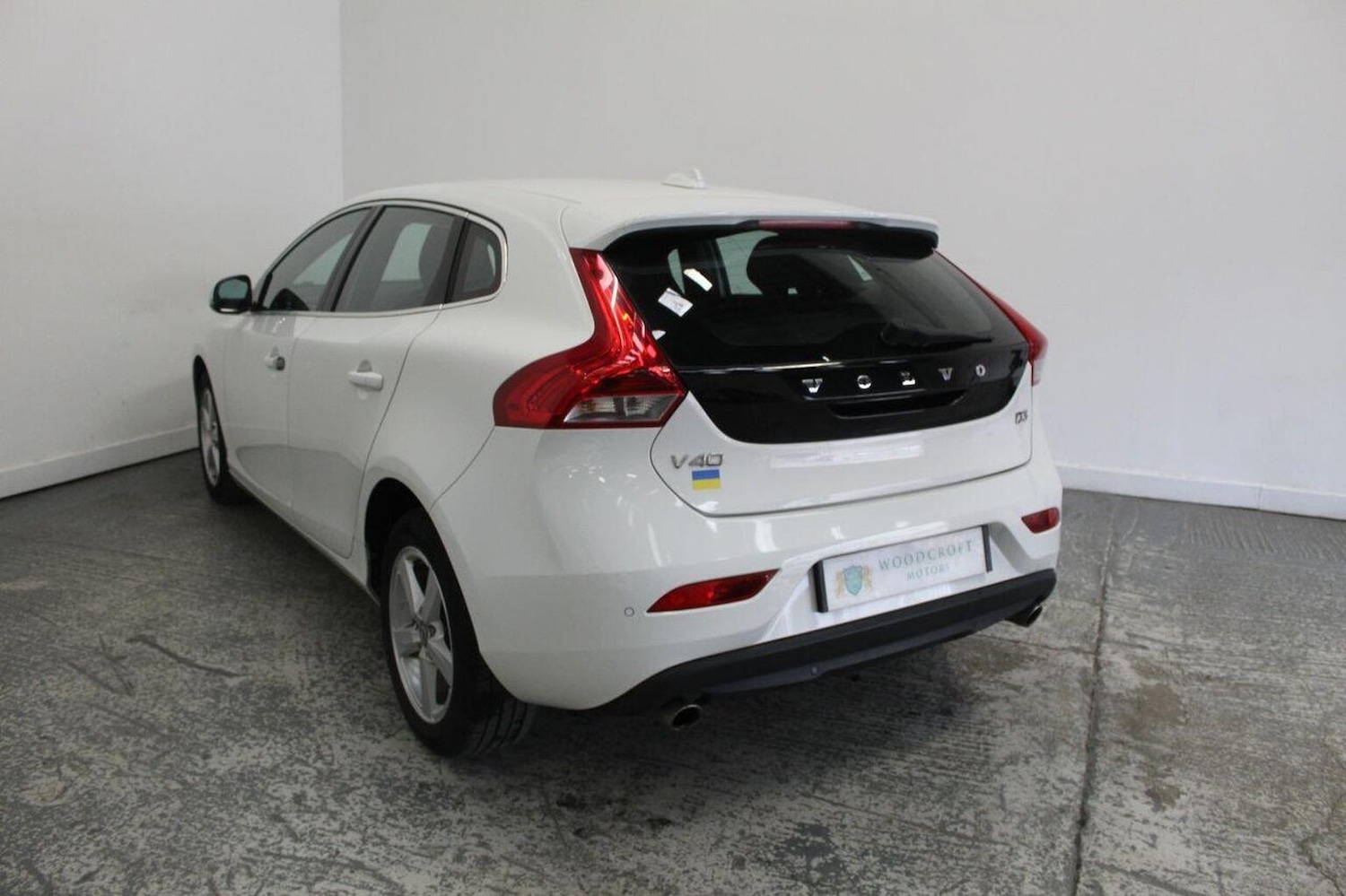 Used Volvo V40 2015 for sale - 76957881: Photo 7