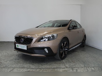 Used Volvo V40 Cross Country 2013 for sale - 75740414: Photo