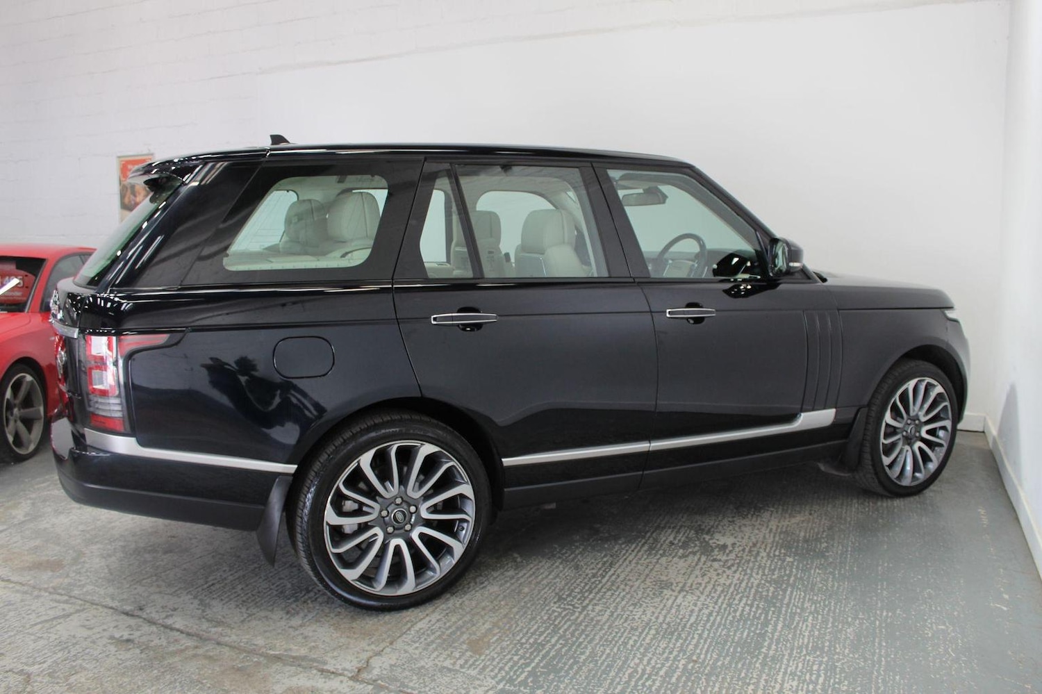 Used Land Rover Range Rover 2015 for sale - 77937987: Photo 11