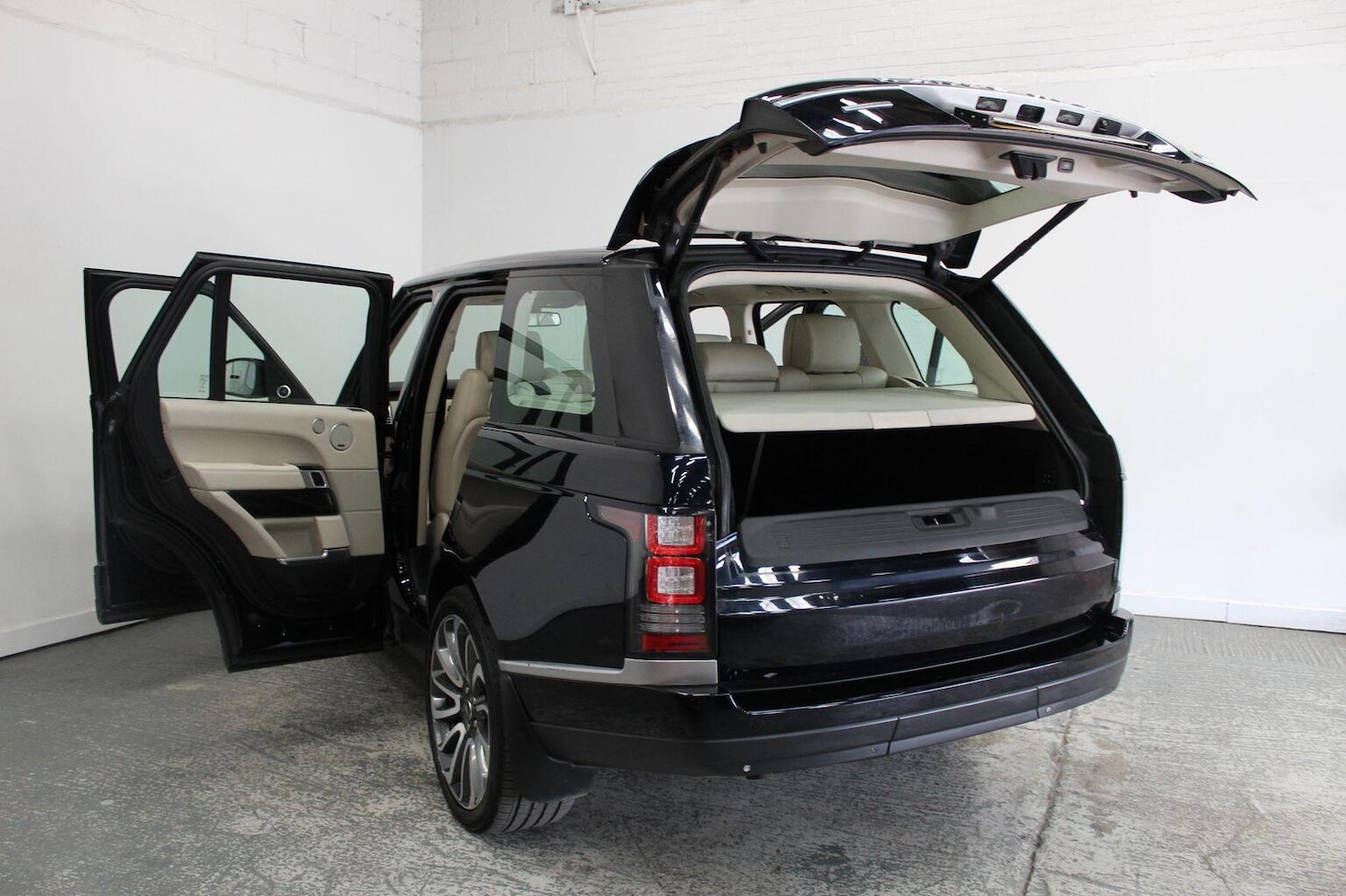 Used Land Rover Range Rover 2015 for sale - 77937987: Photo 23