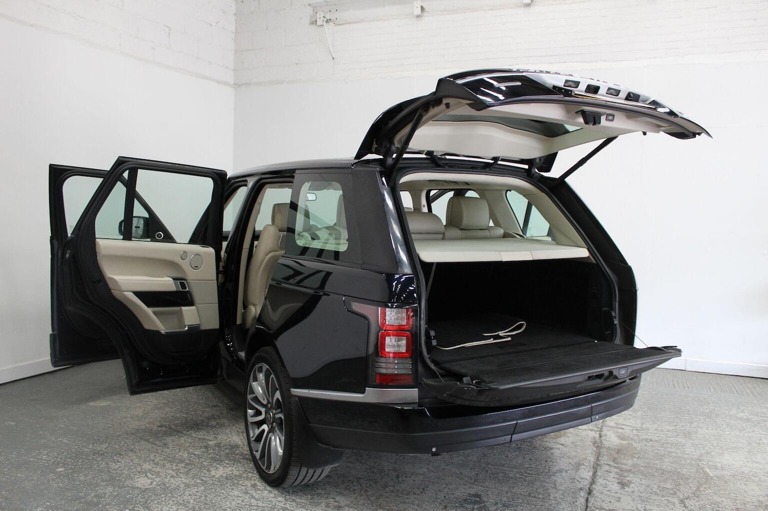 Used Land Rover Range Rover 2015 for sale - 77937987: Photo 25