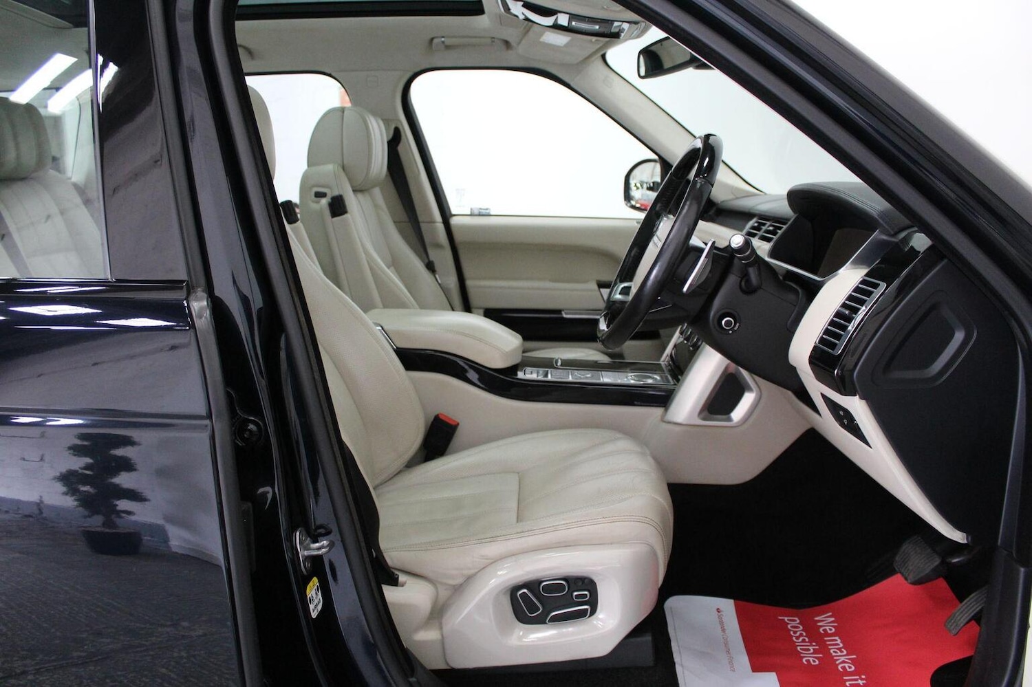 Used Land Rover Range Rover 2015 for sale - 77937987: Photo 37