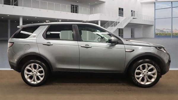 Used Land Rover Discovery Sport 2015 for sale - 76316413: Photo 8