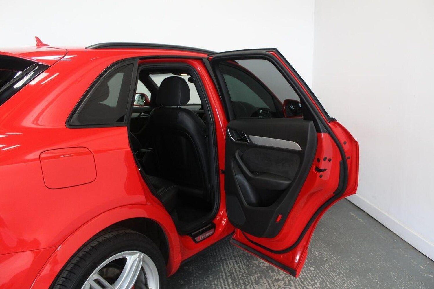 Used Audi Q3 2015 for sale - 75746725: Photo 27