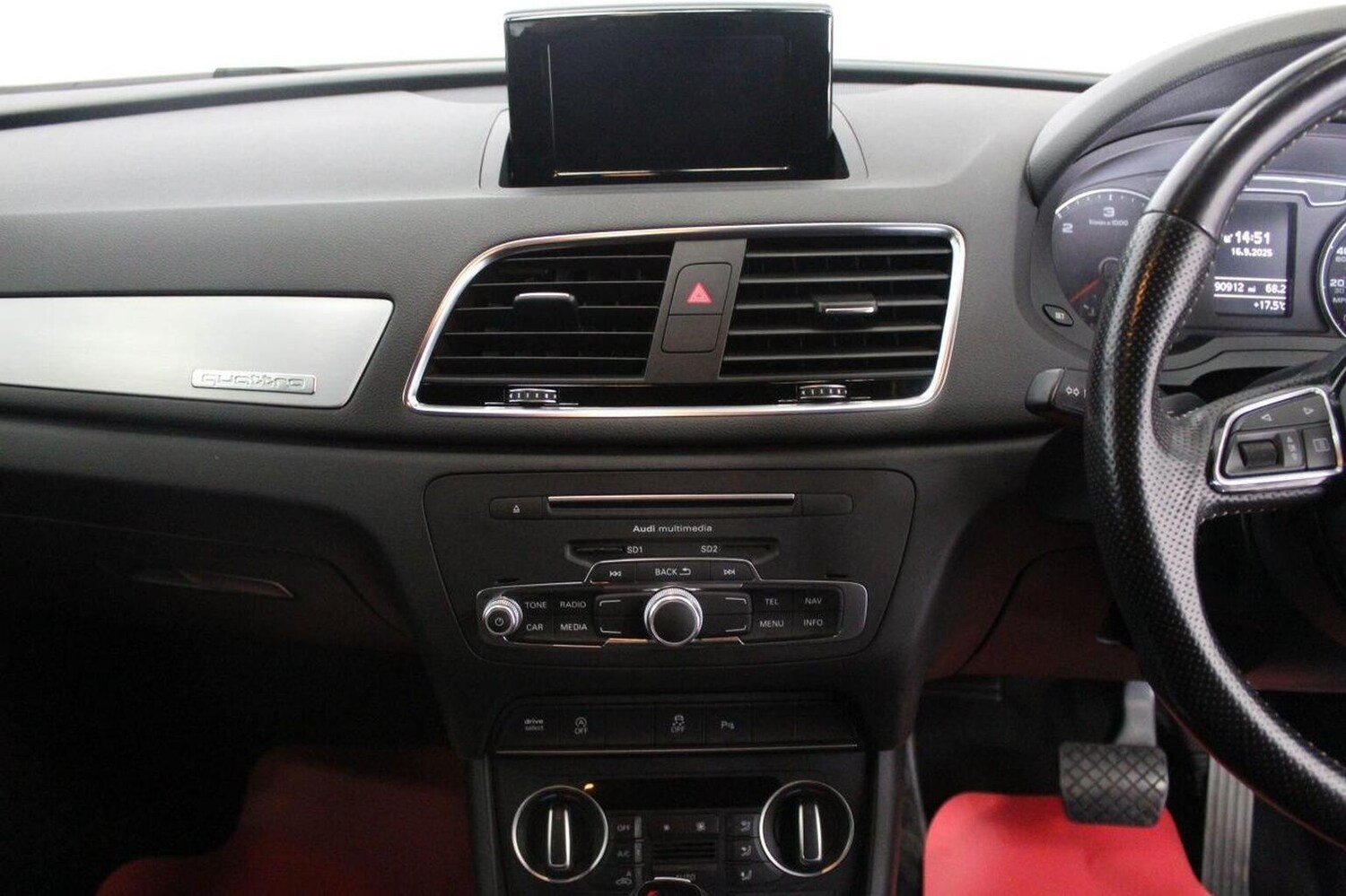 Used Audi Q3 2015 for sale - 75746725: Photo 34