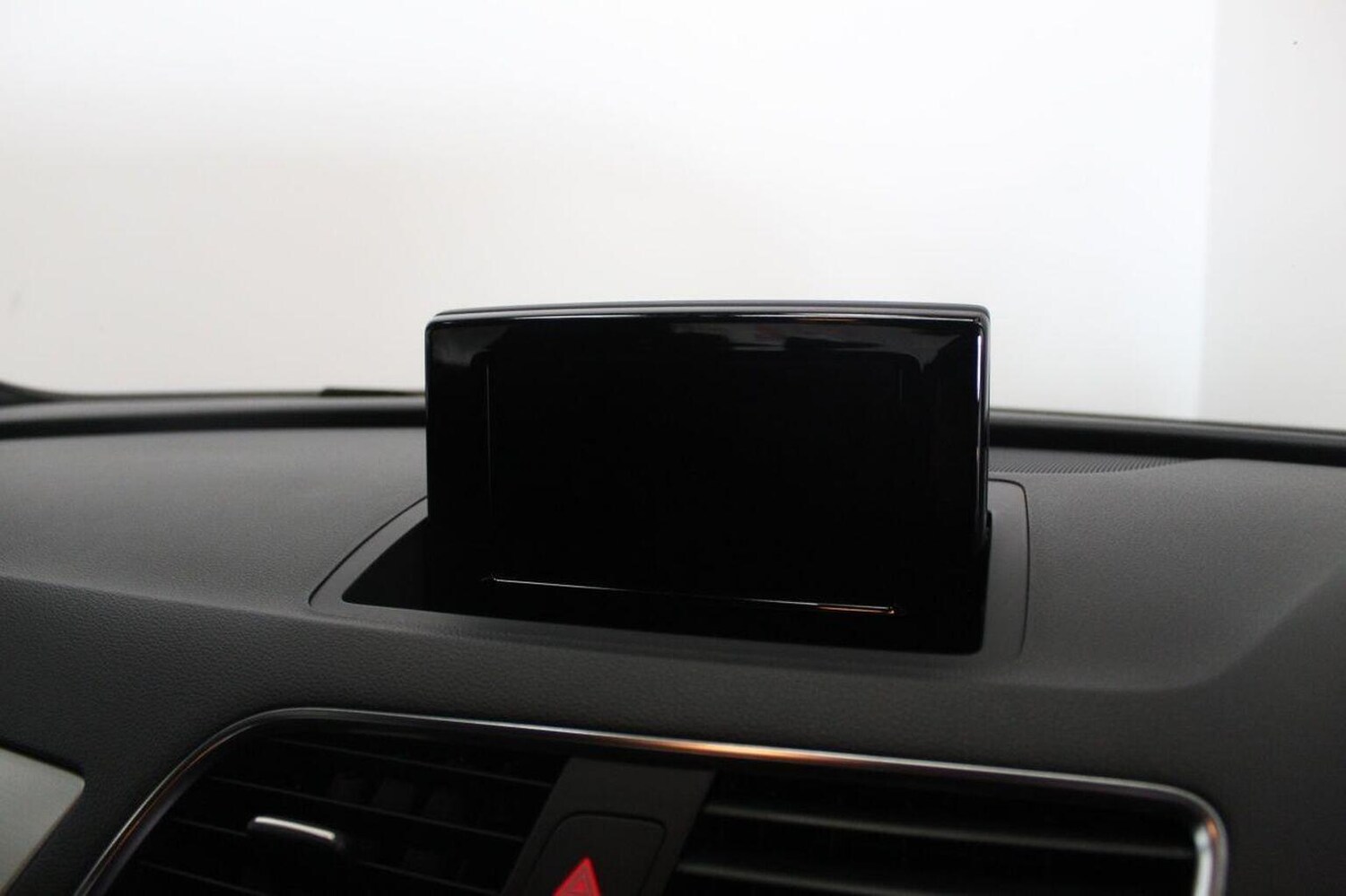 Used Audi Q3 2015 for sale - 75746725: Photo 41